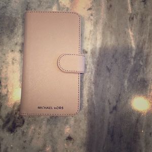 🥳Michael Kors Phone Case (X)/ Wallet🥳